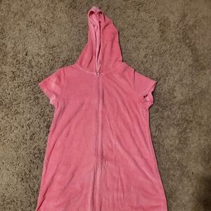 GIRLS SWIM HOODED COVER UP SIZE 14/16. PINK